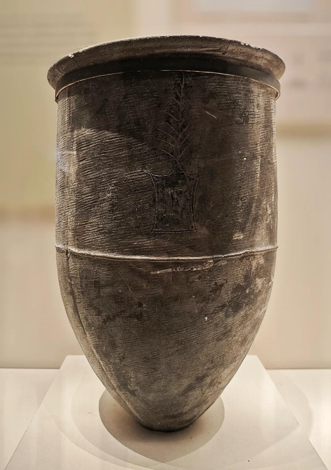 大口尊刻符陶尊